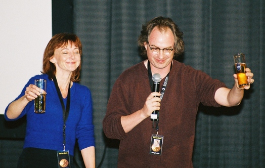 John Billingsley mit Ehefrau - und dem geliebten Deutschen Bier